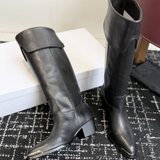 代购级Celine 赛琳 26ss秋冬新品 复古粗跟 切尔西 尖头 长靴 高靴 骑士靴 塞琳这一季好看的款式真的是很多 代购级Celine 赛琳 26ss秋冬新品 复古粗跟 切尔西 尖头 长靴 高靴 骑士靴 塞琳这一季好看的款式真的是很多