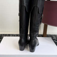 代购级Celine 赛琳 26ss秋冬新品 复古粗跟 切尔西 尖头 长靴 高靴 骑士靴 塞琳这一季好看的款式真的是很多 代购级Celine 赛琳 26ss秋冬新品 复古粗跟 切尔西 尖头 长靴 高靴 骑士靴 塞琳这一季好看的款式真的是很多