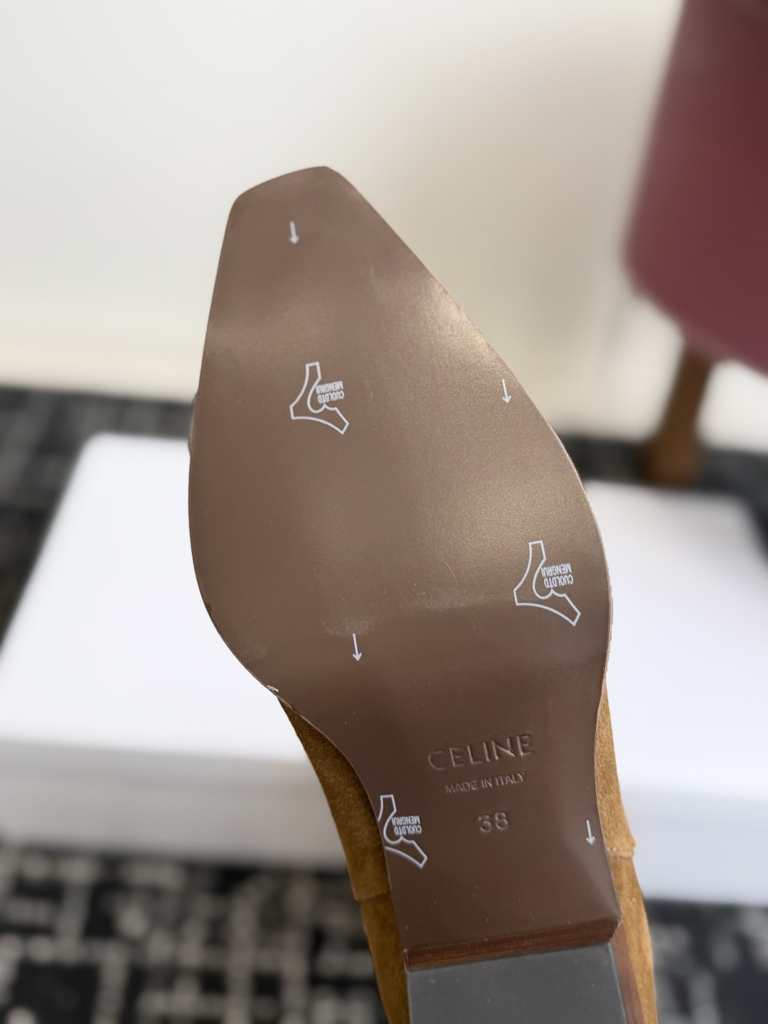 代购级 Celine 赛琳 26ss秋冬新品 复古粗跟 切尔西 尖头 长靴 高靴 骑士靴 塞琳这一季好看的款式真的是很多