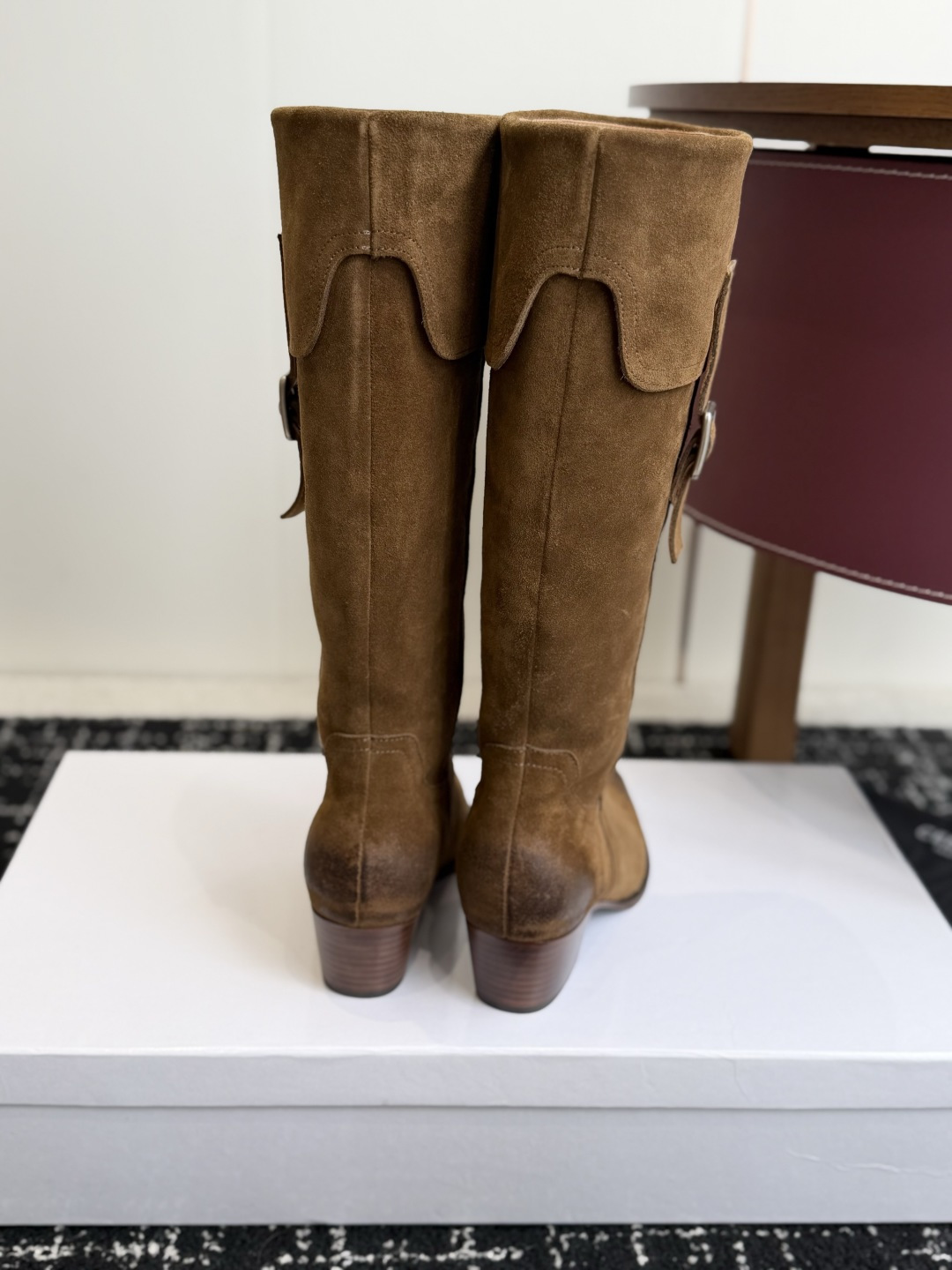 代购级 Celine 赛琳 26ss秋冬新品 复古粗跟 切尔西 尖头 长靴 高靴 骑士靴 塞琳这一季好看的款式真的是很多