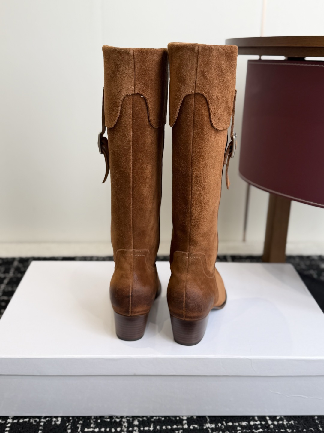 代购级 Celine 赛琳 26ss秋冬新品 复古粗跟 切尔西 尖头 长靴 高靴 骑士靴 塞琳这一季好看的款式真的是很多