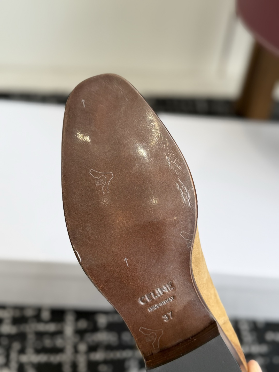 代购级 Celine 赛琳 26ss秋冬新品 粗跟 尖头 短靴 塞琳这一季好看的款式真的是很多 比如这款军靴就很机车风 代购级 Celine 赛琳 26ss秋冬新品 粗跟 尖头 短靴 塞琳这一季好看的款式真的是很多 比如这款军靴就很机车风
