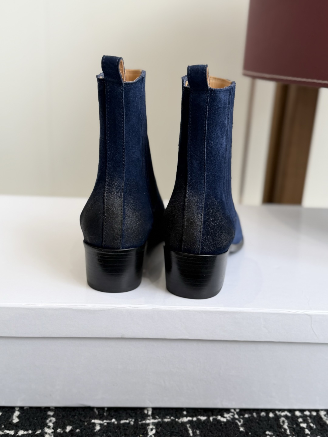 代购级 Celine 赛琳 26ss秋冬新品 粗跟  尖头 短靴 塞琳这一季好看的款式真的是很多 比如这款军靴就很机车风