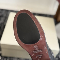 代购级 Brunello CucinelliBC26ss夏季新款粗跟气质高跟中筒靴 自带高冷疏离的清冷极简格调,利落尖头 代购级 Brunello CucinelliBC26ss夏季新款粗跟气质高跟中筒靴 自带高冷疏离的清冷极简格调,利落尖头