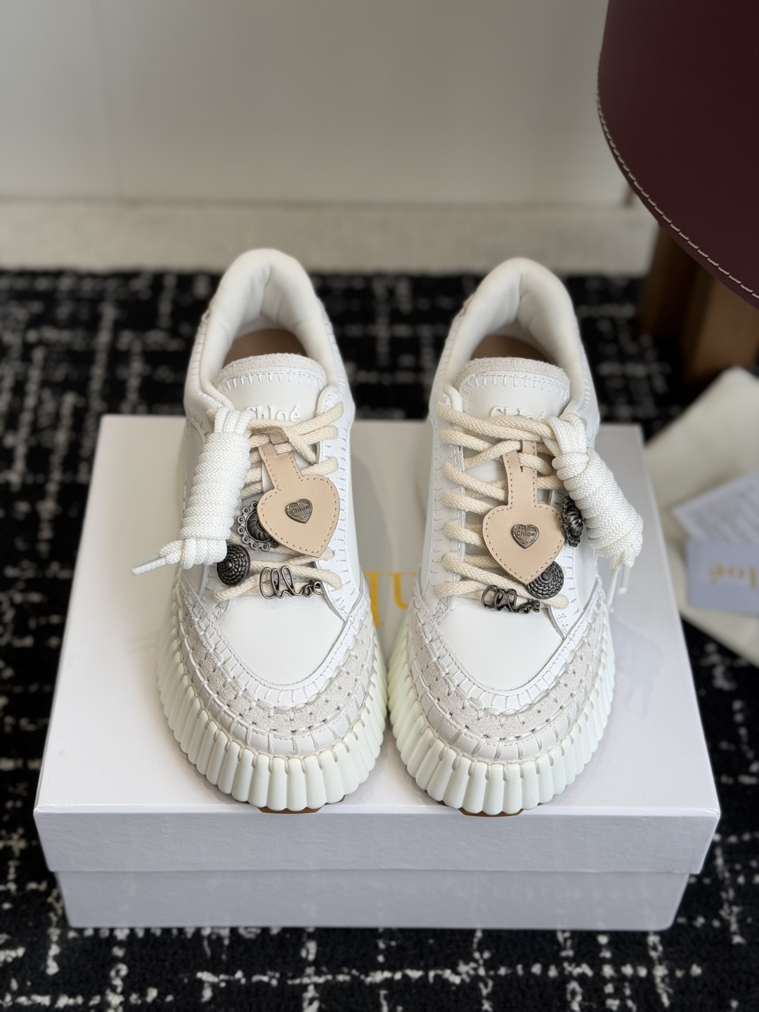 代购级 Chloe  克洛伊/蔻依 26ss 春夏季季新款 厚底小白鞋 休闲鞋 原版鞋底，全手工穿线，所有的位置刚刚好 