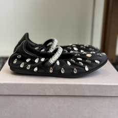 代购级 Jimmy Choo 26ss JC家钻链、芭蕾舞隆重上新啦! 巨美,超有气质的一款鞋子~脚感无敌了!上脚妥妥的 代购级 Jimmy Choo 26ss JC家钻链、芭蕾舞隆重上新啦! 巨美,超有气质的一款鞋子~脚感无敌了!上脚妥妥的