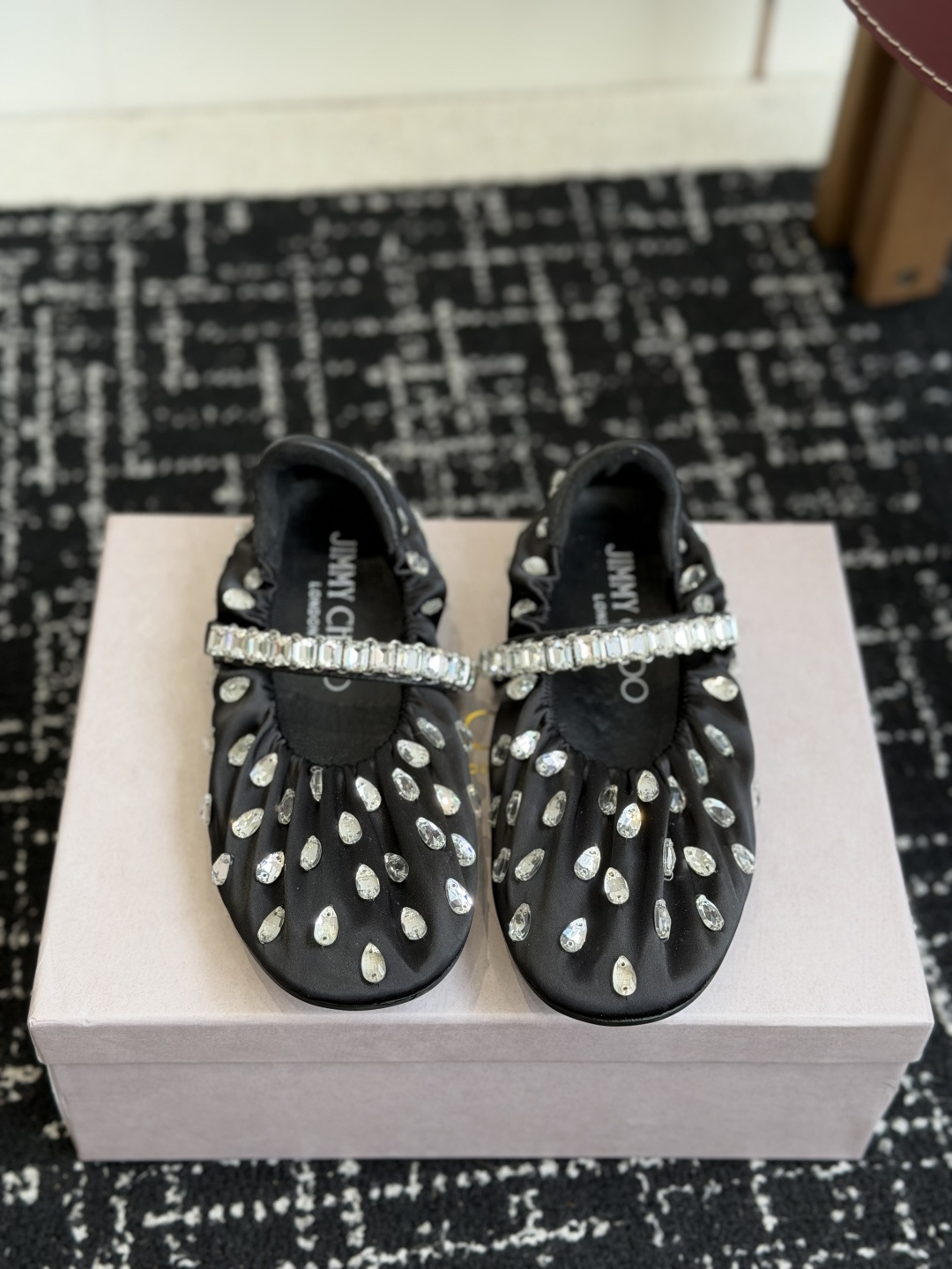 代购级 Jimmy Choo 26ss JC家钻链、芭蕾舞隆重上新啦！ 巨美，超有气质的一款鞋子~脚感无敌了！上脚妥妥的