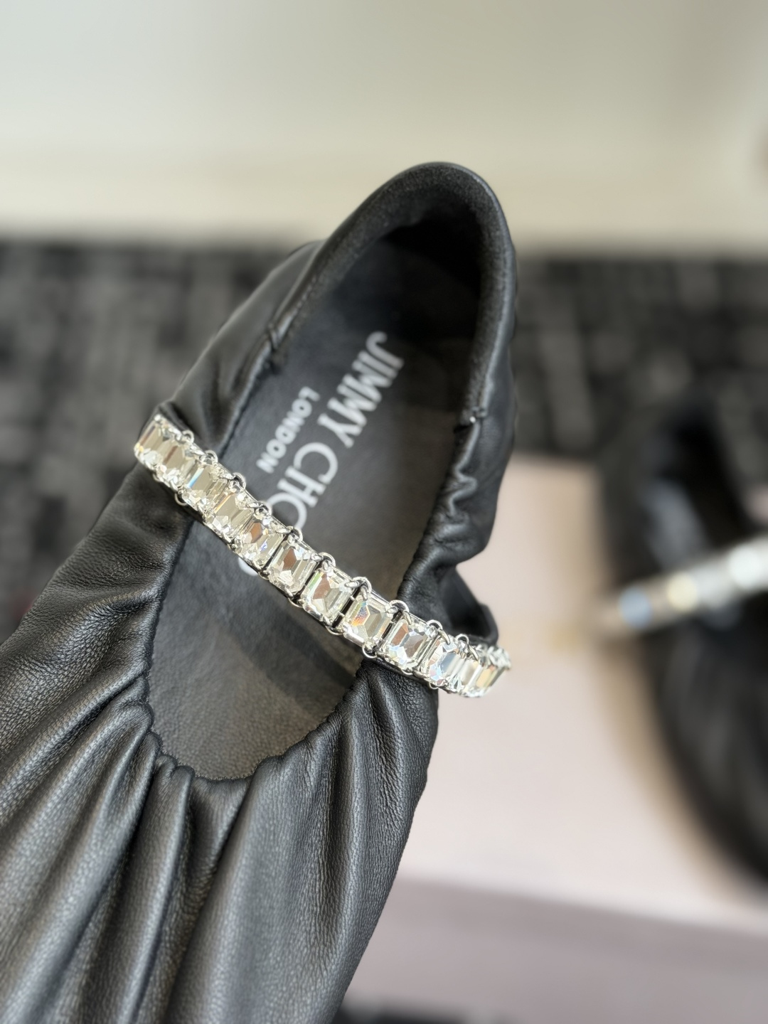 代购级 Jimmy Choo 26ss JC家钻链、芭蕾舞隆重上新啦！ 巨美，超有气质的一款鞋子~脚感无敌了！上脚妥妥的