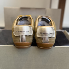 代购级女款 情侣款 男士+10 GGDB Golden Goose 星星运动鞋板鞋休闲鞋 延续品牌标志性的做旧脏脏鞋风格 代购级女款 情侣款 男士+10 GGDB Golden Goose 星星运动鞋板鞋休闲鞋 延续品牌标志性的做旧脏脏鞋风格