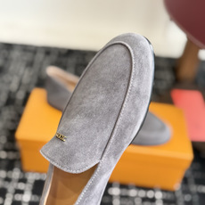 代购级 TOD'S 2026新款羊京乐福鞋✨ 意大利TOD'S经典款,极简百搭平底乐福 利落鞋型,日常通勤都适配,低调高 代购级 TOD'S 2026新款羊京乐福鞋✨ 意大利TOD'S经典款,极简百搭平底乐福 利落鞋型,日常通勤都适配,低调高