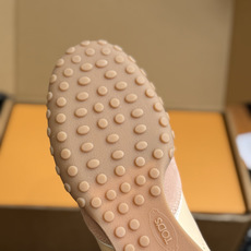 代购级女款情侣款 男士+10 TODS复古德训休闲板鞋 经典TODS德训款,简约复古版型,耐看百搭。牛反绒与牛皮拼接 代购级女款情侣款 男士+10 TODS复古德训休闲板鞋 经典TODS德训款,简约复古版型,耐看百搭。牛反绒与牛皮拼接