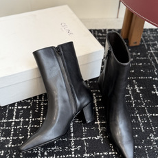 代购级 Celine /塞琳26WF新品凯旋门 复古侧拉链小方头粗跟短靴、经典凯旋门标识点睛、小方头自带复古韵味、侧拉链 代购级 Celine /塞琳26WF新品凯旋门 复古侧拉链小方头粗跟短靴、经典凯旋门标识点睛、小方头自带复古韵味、侧拉链
