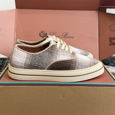 代购级 Loro Piana|复古格纹羊绒休闲板鞋 甄选原版羊绒格纹鞋面,质感高级软糯,自带复古氛围感 内里采用细腻羊皮 代购级 Loro Piana|复古格纹羊绒休闲板鞋 甄选原版羊绒格纹鞋面,质感高级软糯,自带复古氛围感 内里采用细腻羊皮