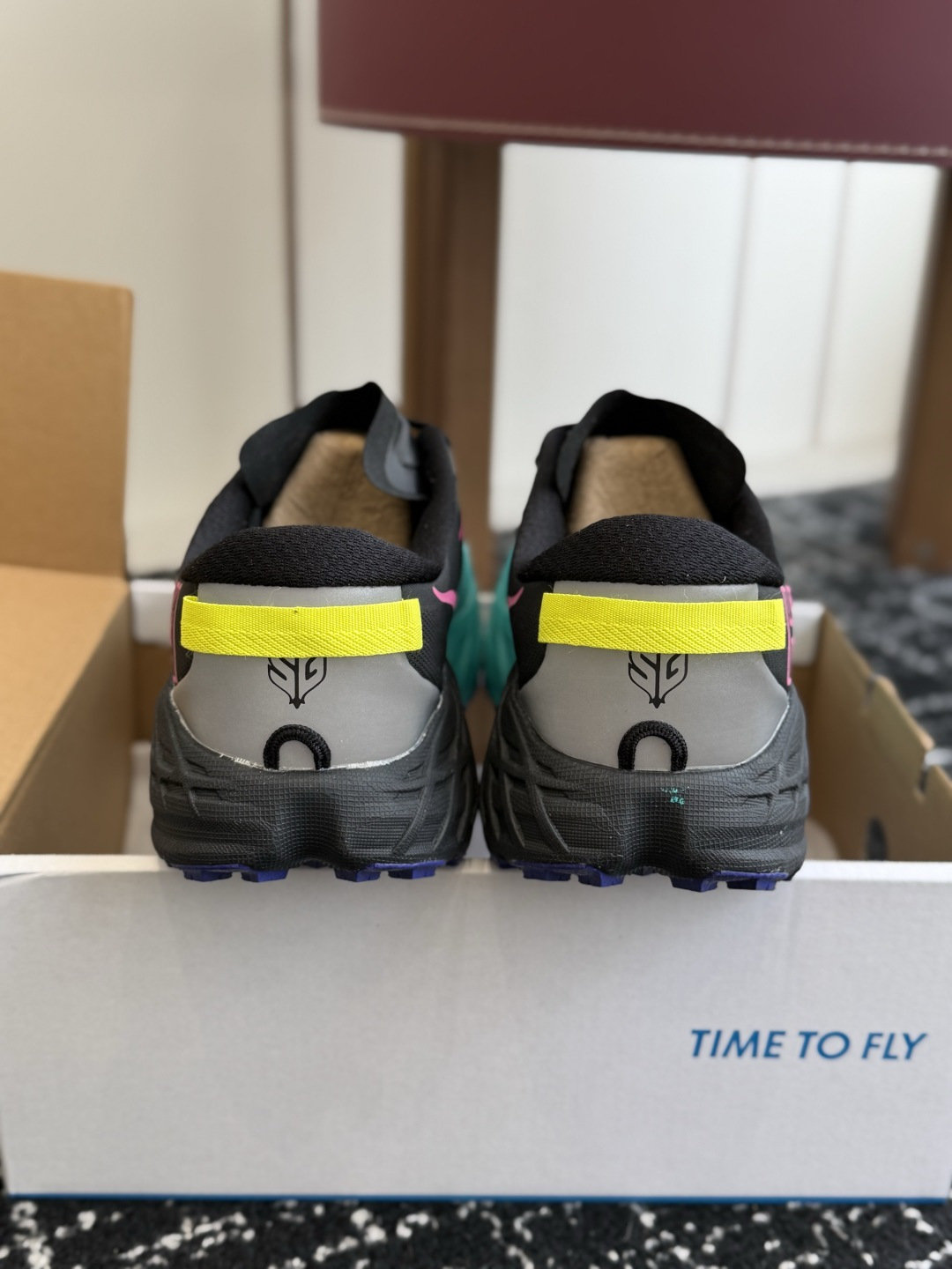 代购级 HOKA ONE ONE SPEEDGOAT 7 男女款越野跑鞋 硬核户外全能款,舒适百搭,慢跑徒步都适配 搭载 代购级 HOKA ONE ONE SPEEDGOAT 7 男女款越野跑鞋 硬核户外全能款,舒适百搭,慢跑徒步都适配 搭载