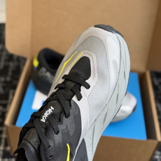 代购级 HOKA ONE ONE SPEEDGOAT 7 男女款越野跑鞋 硬核户外全能款,舒适百搭,慢跑徒步都适配 搭载 代购级 HOKA ONE ONE SPEEDGOAT 7 男女款越野跑鞋 硬核户外全能款,舒适百搭,慢跑徒步都适配 搭载