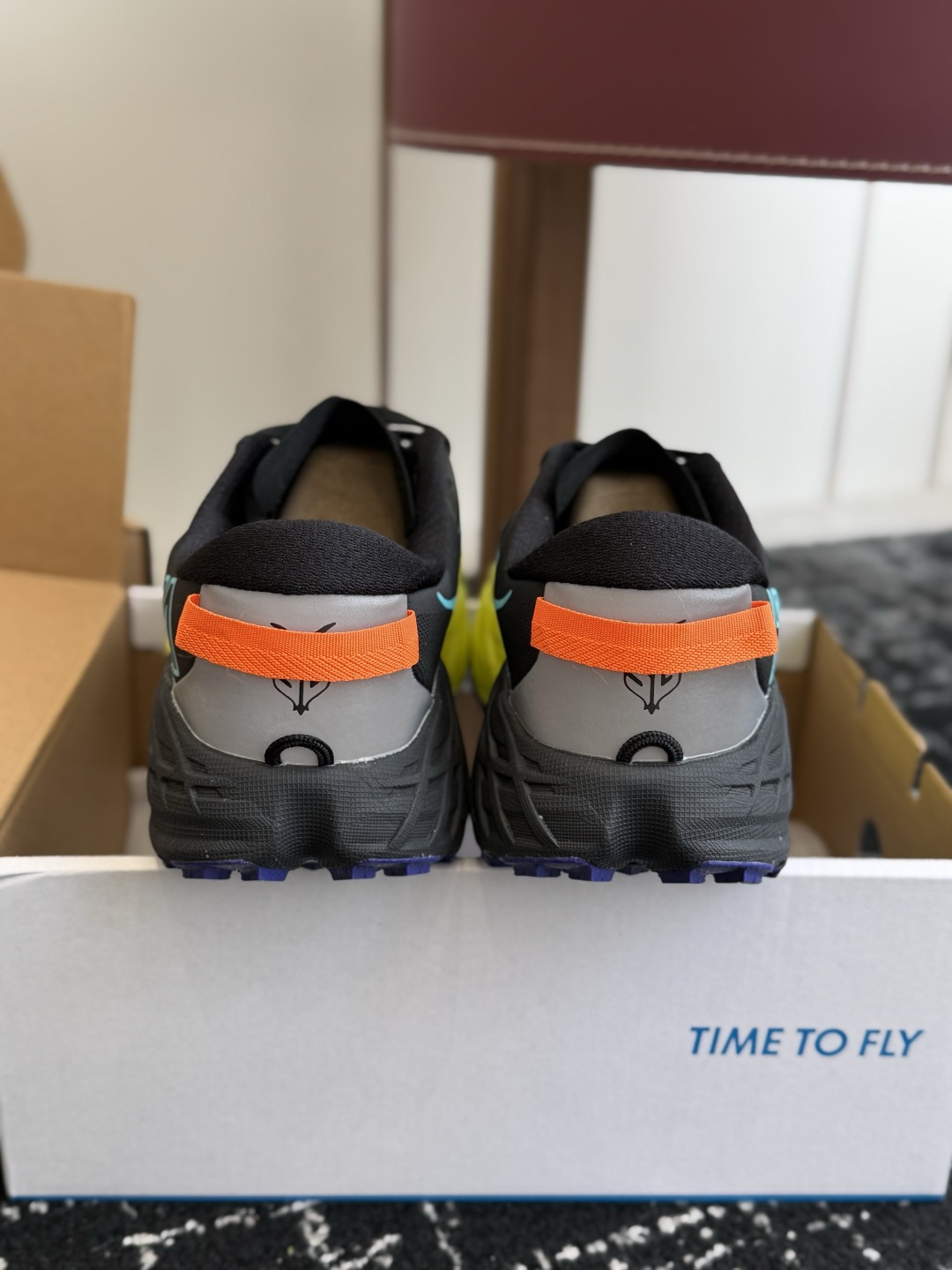 代购级 HOKA ONE ONE SPEEDGOAT 7 男女款越野跑鞋 硬核户外全能款，舒适百搭，慢跑徒步都适配 搭载