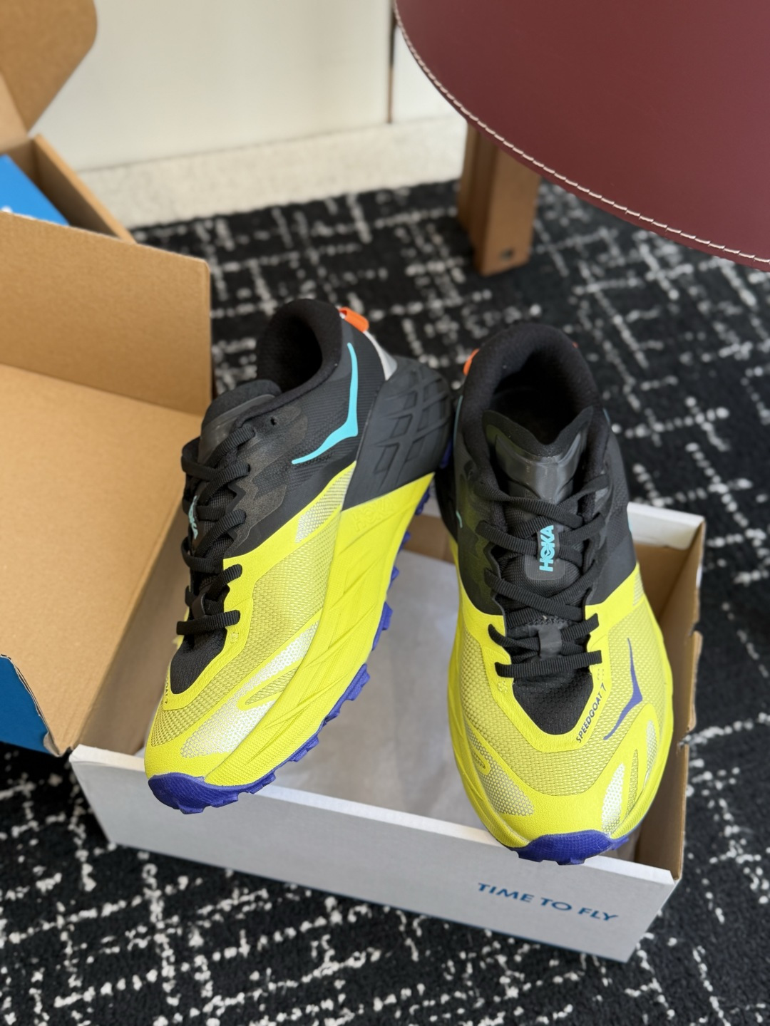 代购级 HOKA ONE ONE SPEEDGOAT 7 男女款越野跑鞋 硬核户外全能款，舒适百搭，慢跑徒步都适配 搭载