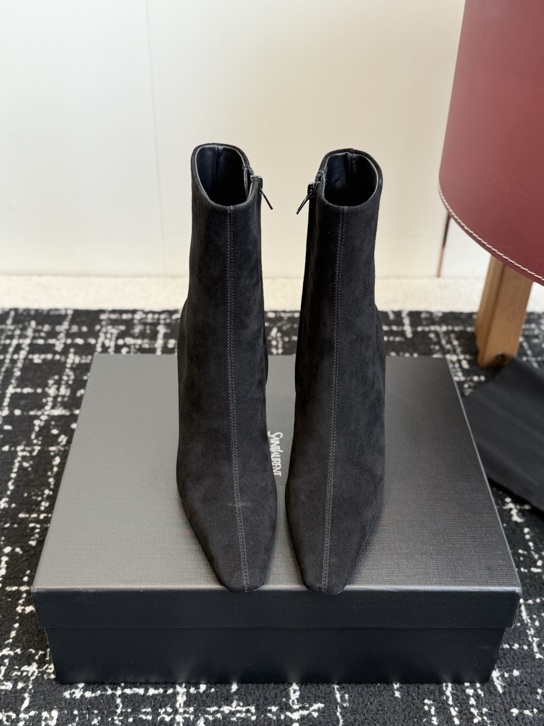 代购级 YSL|Yvette 圣罗兰高跟直筒短靴 大长腿必备 精致尖头高跟,气场拉满 多面料可选|牛油皮/麂皮/豹纹马毛 代购级 YSL|Yvette 圣罗兰高跟直筒短靴 大长腿必备 精致尖头高跟,气场拉满 多面料可选|牛油皮/麂皮/豹纹马毛