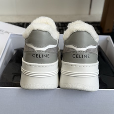 代购级 CELINE思琳赛琳 羊毛 CELINE RUNNER 动鞋鞋舌和鞋后帮饰有CELINE标志运动鞋 鞋后帮和侧面 代购级 CELINE思琳赛琳 羊毛 CELINE RUNNER 动鞋鞋舌和鞋后帮饰有CELINE标志运动鞋 鞋后帮和侧面