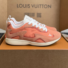 代购级 LV FW26 Shoes Parts 复古休闲运动鞋✨ 鞋面尼龙防水布搭配小牛皮拼接,手感丝滑,整体鞋身超轻, 代购级 LV FW26 Shoes Parts 复古休闲运动鞋✨ 鞋面尼龙防水布搭配小牛皮拼接,手感丝滑,整体鞋身超轻,
