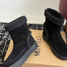 代购级 Moon Boot 翻毛拼接羊羔毛雪地靴✨ 鞋面采用细腻牛反绒,靴口一圈厚实羊羔毛,内里加绒,锁温保暖,秋冬上脚 代购级 Moon Boot 翻毛拼接羊羔毛雪地靴✨ 鞋面采用细腻牛反绒,靴口一圈厚实羊羔毛,内里加绒,锁温保暖,秋冬上脚