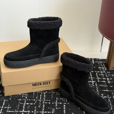 代购级 Moon Boot 翻毛拼接羊羔毛雪地靴✨ 鞋面采用细腻牛反绒,靴口一圈厚实羊羔毛,内里加绒,锁温保暖,秋冬上脚 代购级 Moon Boot 翻毛拼接羊羔毛雪地靴✨ 鞋面采用细腻牛反绒,靴口一圈厚实羊羔毛,内里加绒,锁温保暖,秋冬上脚