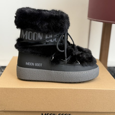 代购级 Moon Boot系带毛绒中筒雪地靴✨ 整鞋厚实仿水貂毛绒面料,蓬松柔软,包裹感强,保暖效果在线 经典系带设计, 代购级 Moon Boot系带毛绒中筒雪地靴✨ 整鞋厚实仿水貂毛绒面料,蓬松柔软,包裹感强,保暖效果在线 经典系带设计,
