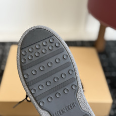 代购级 Moon Boot系带毛绒中筒雪地靴✨ 整鞋厚实仿水貂毛绒面料,蓬松柔软,包裹感强,保暖效果在线 经典系带设计, 代购级 Moon Boot系带毛绒中筒雪地靴✨ 整鞋厚实仿水貂毛绒面料,蓬松柔软,包裹感强,保暖效果在线 经典系带设计,