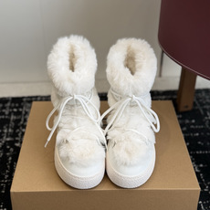 代购级 Moon Boot系带毛绒中筒雪地靴✨ 整鞋厚实仿水貂毛绒面料,蓬松柔软,包裹感强,保暖效果在线 经典系带设计, 代购级 Moon Boot系带毛绒中筒雪地靴✨ 整鞋厚实仿水貂毛绒面料,蓬松柔软,包裹感强,保暖效果在线 经典系带设计,