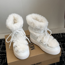 代购级 Moon Boot系带毛绒中筒雪地靴✨ 整鞋厚实仿水貂毛绒面料,蓬松柔软,包裹感强,保暖效果在线 经典系带设计, 代购级 Moon Boot系带毛绒中筒雪地靴✨ 整鞋厚实仿水貂毛绒面料,蓬松柔软,包裹感强,保暖效果在线 经典系带设计,