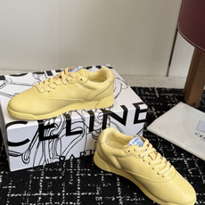 代购级 CELINE × Reebok联名运动鞋发售 复古运动风又有新鞋值得收藏了👟 Freestyle by CELI 代购级 CELINE × Reebok联名运动鞋发售 复古运动风又有新鞋值得收藏了👟 Freestyle by CELI