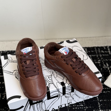 代购级 CELINE × Reebok联名运动鞋发售 复古运动风又有新鞋值得收藏了👟 Freestyle by CELI 代购级 CELINE × Reebok联名运动鞋发售 复古运动风又有新鞋值得收藏了👟 Freestyle by CELI