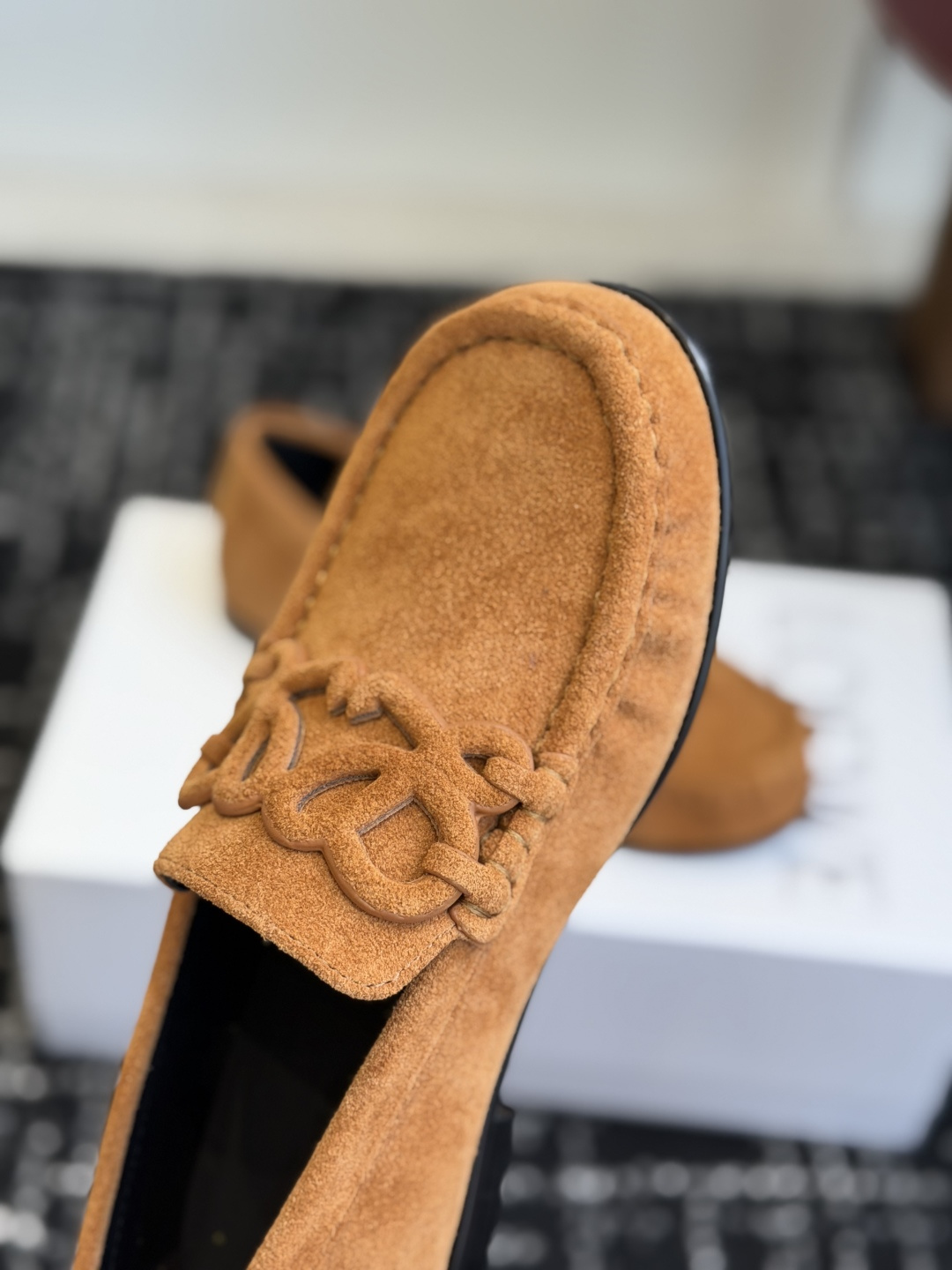 代购级 LOEWE罗意威乐福鞋| 经典Anagram浮雕logo乐福,自带松弛高级感,通勤、日常、穿搭出片都很适配✨ ▫ 代购级 LOEWE罗意威乐福鞋| 经典Anagram浮雕logo乐福,自带松弛高级感,通勤、日常、穿搭出片都很适配✨ ▫