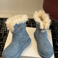 代购级 品牌:LOEWE罗意威 卷毛边厚底雪地靴 ▫️面料:高丝光牛反绒,绒面细腻有质感,质感柔和耐看 ▫️内里:加厚卷 代购级 品牌:LOEWE罗意威 卷毛边厚底雪地靴 ▫️面料:高丝光牛反绒,绒面细腻有质感,质感柔和耐看 ▫️内里:加厚卷
