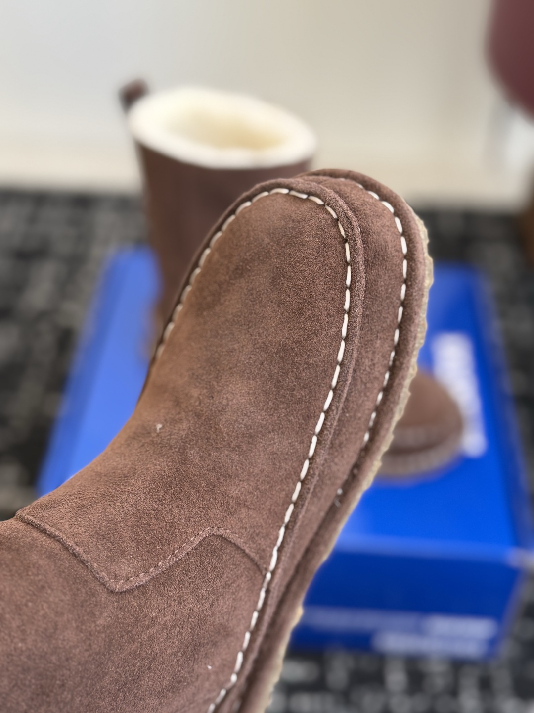 代购级 品牌:Birkenstock勃肯 羊毛中筒雪地靴 ▫️面料:高丝光牛反绒,绒感细腻柔和,质感高级耐穿 ▫️内里: 代购级 品牌:Birkenstock勃肯 羊毛中筒雪地靴 ▫️面料:高丝光牛反绒,绒感细腻柔和,质感高级耐穿 ▫️内里: