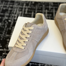 代购级(48-49码定做➕20) 品牌:马吉拉 复古德训休闲鞋 ▫️面料:全反绒麂皮,细腻哑光质感,复古做旧风格 ▫️内 代购级(48-49码定做➕20) 品牌:马吉拉 复古德训休闲鞋 ▫️面料:全反绒麂皮,细腻哑光质感,复古做旧风格 ▫️内