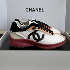 代购级 品牌:CHANEL香奈儿26K双C拼色休闲复古阿甘风小香运动鞋✨ 经典撞色拼接,光面牛皮搭配翻毛皮层次感很强,侧 代购级 品牌:CHANEL香奈儿26K双C拼色休闲复古阿甘风小香运动鞋✨ 经典撞色拼接,光面牛皮搭配翻毛皮层次感很强,侧