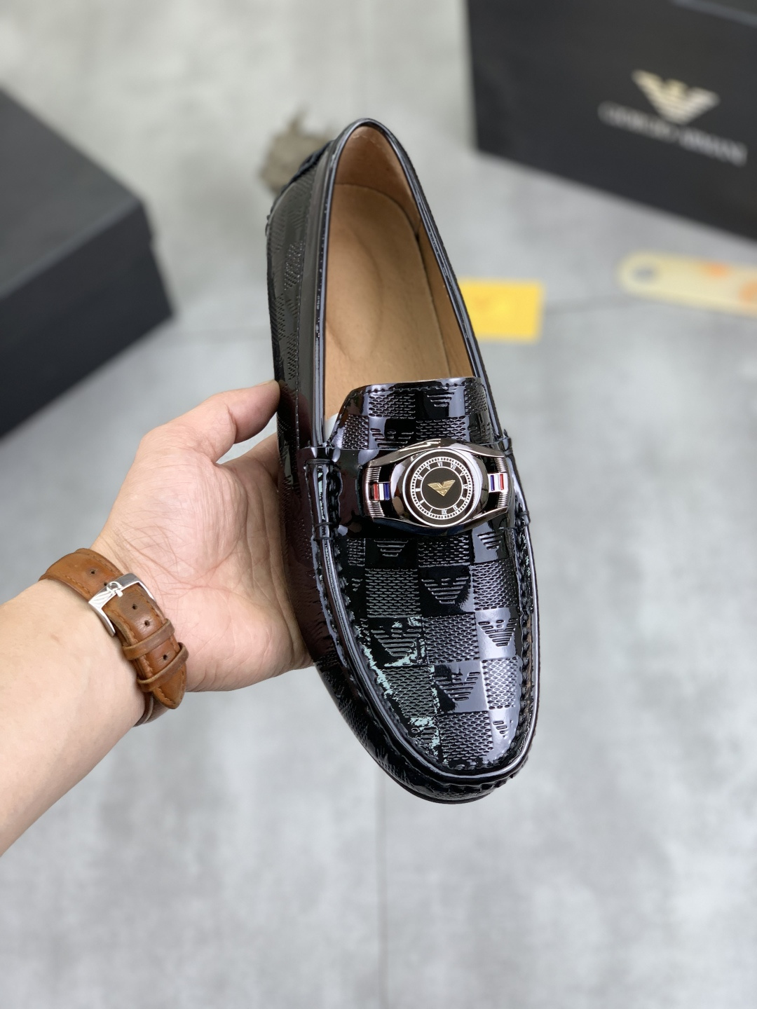 NO:270281,【Actually priced】【Armani】Armani Hong Kong high-quality beanie shoes. Lazy foot cover Love This fabric uses imported top Italian top layer cowhide full-head pig skin inner lining, more high-end original non-slip wear-resistant rubber sole driving only, size 38-44 (45 customized) black optional, armani, loafers, cowhide19860909【实价】【阿玛尼】 阿玛尼香港高品质豆豆鞋.懒人套脚乐福款 此款面料采用进口顶级意大利头层牛皮全头层猪皮内里 里更为高档 原版防滑耐磨橡胶大底驾车唯一选择,码数38-44（45定做）黑色可选,,armani,loafers,cowhide,Men's shoes