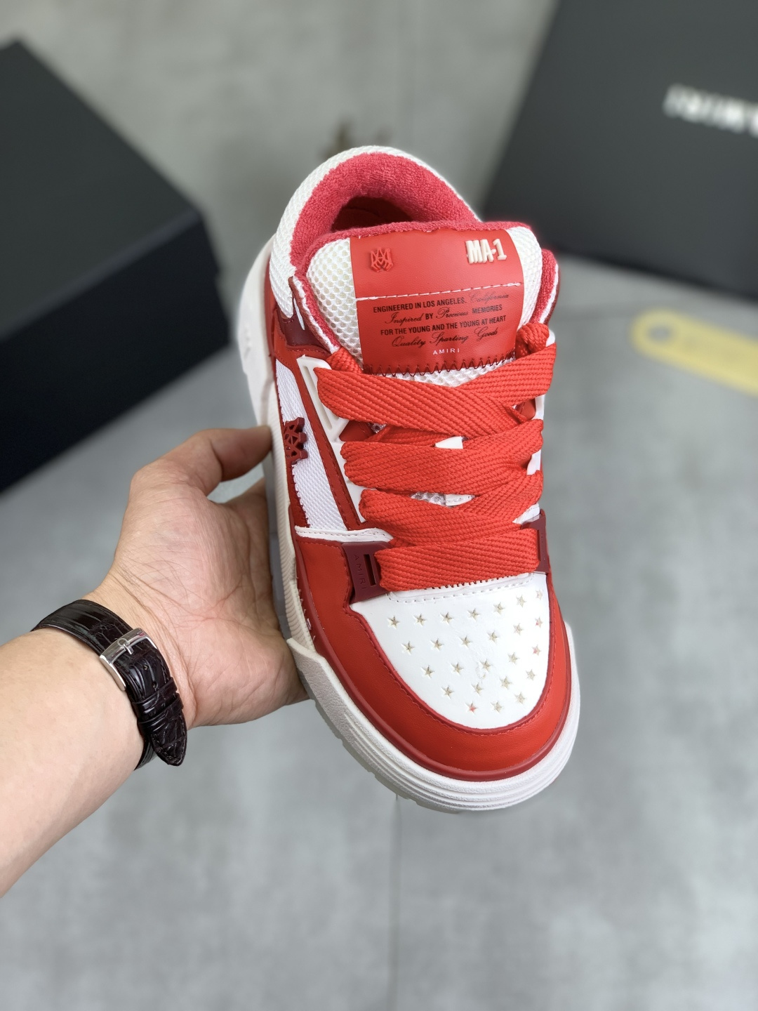 NO:272656,Real price [amiri] Emir - high-end quality original list Latest casual shoes - upper Napa calfskin, reverse velvet cowhide, shoe body canvas hot craftsmanship - Neili brand network canvas cloth - outsole ultralight tpu·rubber; multi-color molded outsole - ultra high quality control, exquisite workmanship highlighted (high-end, noble, grade) -size 38-45 (46 customized),, amiri,cowhide19860909实价【 amiri】埃米尔 -高端品质 原单 最新款休闲鞋 -鞋面纳帕小牛皮、反绒牛皮、鞋身帆布热切工艺 -内里品牌网帆布布匹 -大底超轻tpu·橡胶; 多色成型大底 -超高品控·做工精致凸显(高端·贵气·档次) -size 38-45（46定做）,,amiri,cowhide,Men's shoes