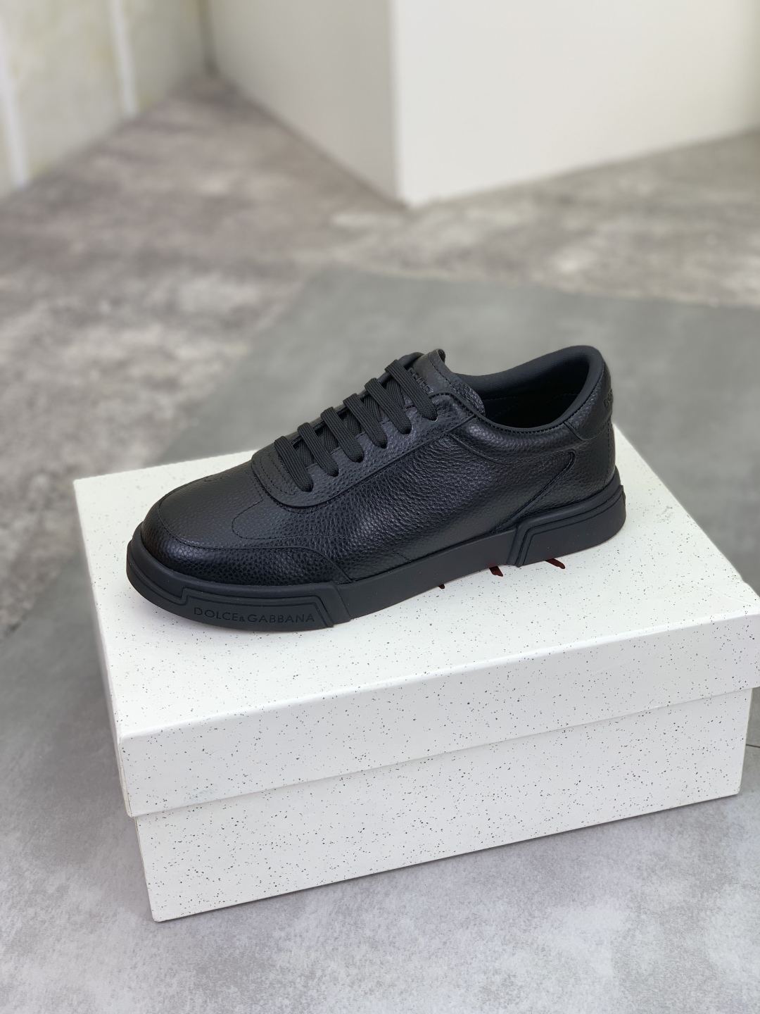 Dolce & Gabbana Leather Sneakers, Brand Detailing, Versatile Style, Sizes 38-44 5 cmp i1741630785885 9203 0 3