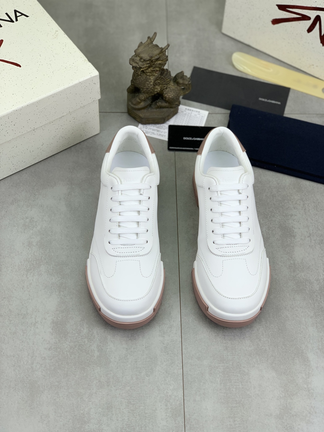 Dolce & Gabbana Men's White Leather Sneakers with Iconic Logo Detail 3 cmp i1741630797505 5764 0 1