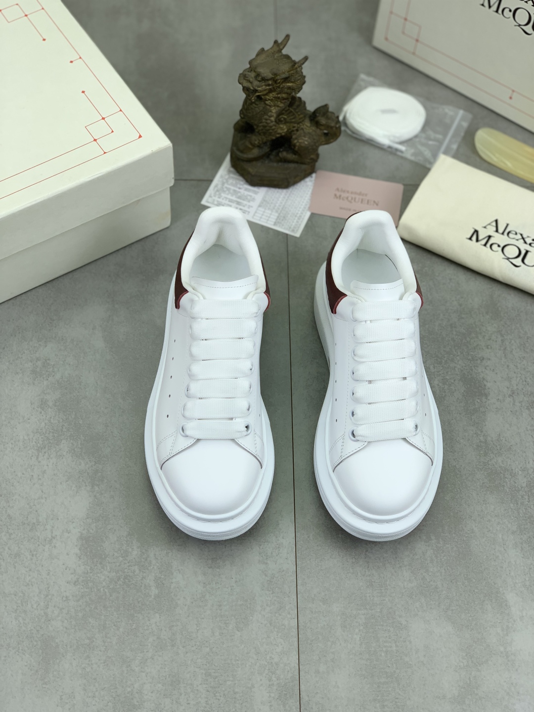 Alexander McQueen White Leather Oversized Sneakers for Men and Women 3 cmp i1741630981948 7092 0 1