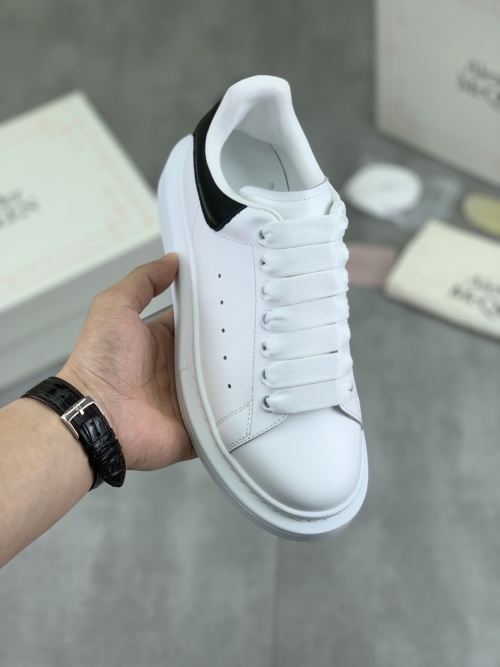 Alexander McQueen White Leather Oversized Sneakers Classic Design Unisex 11 Alexander McQueen White Leather Oversized Sneakers Classic Design Unisex