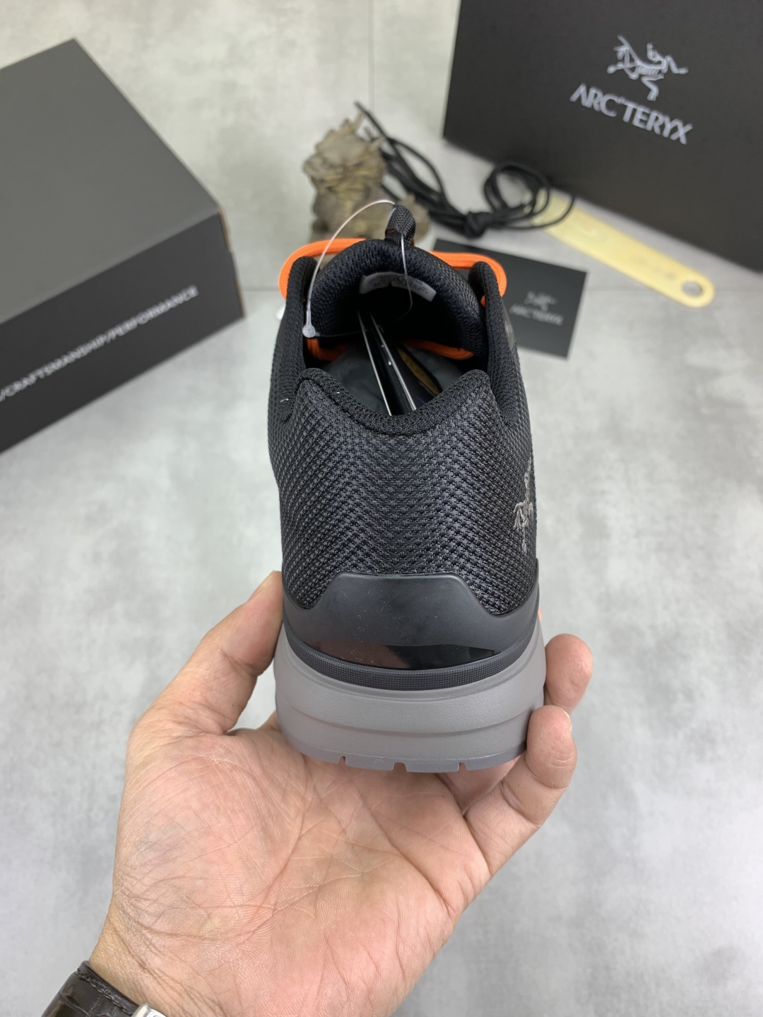 Precio de fábrica P330 Precio real El nuevo modelo de zapato del pájaro del principiante es finalmen