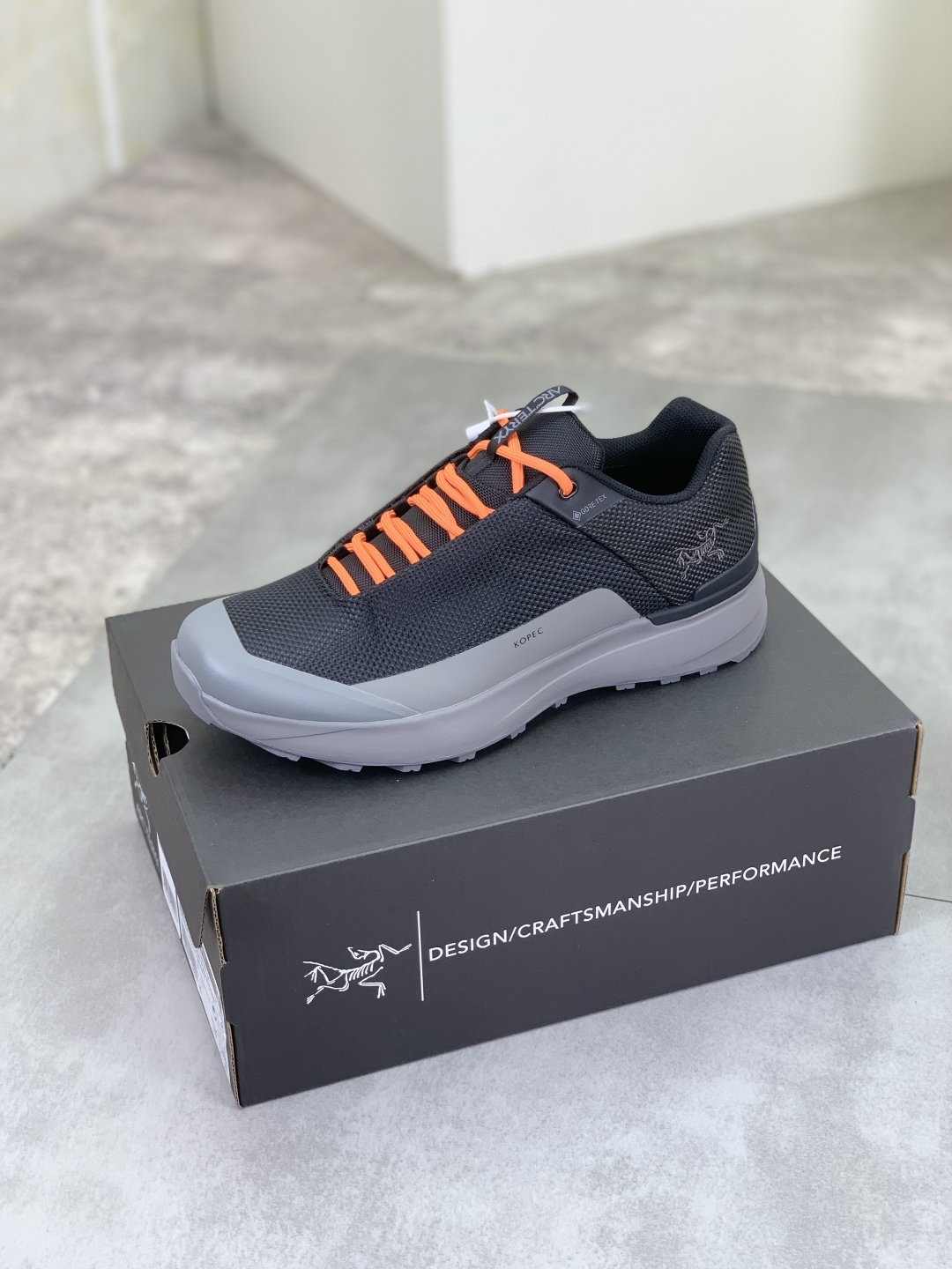 Precio de fábrica P330 Precio real El nuevo modelo de zapato del pájaro del principiante es finalmen