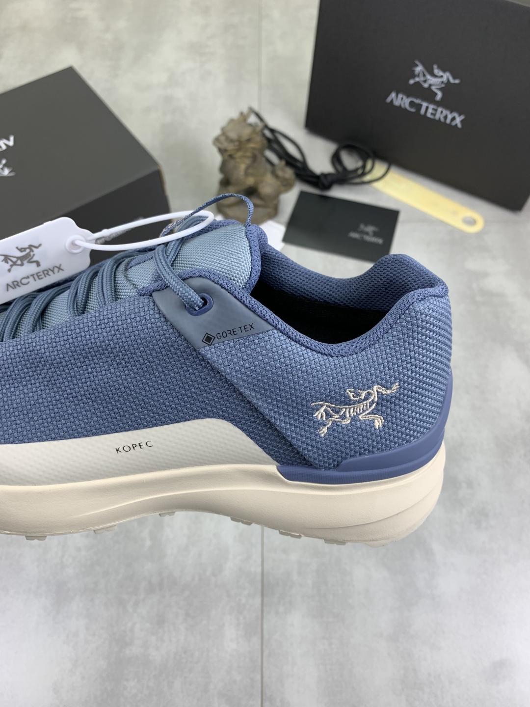 Precio de fábrica P330 Precio real El nuevo modelo de zapato del pájaro del principiante es finalmen