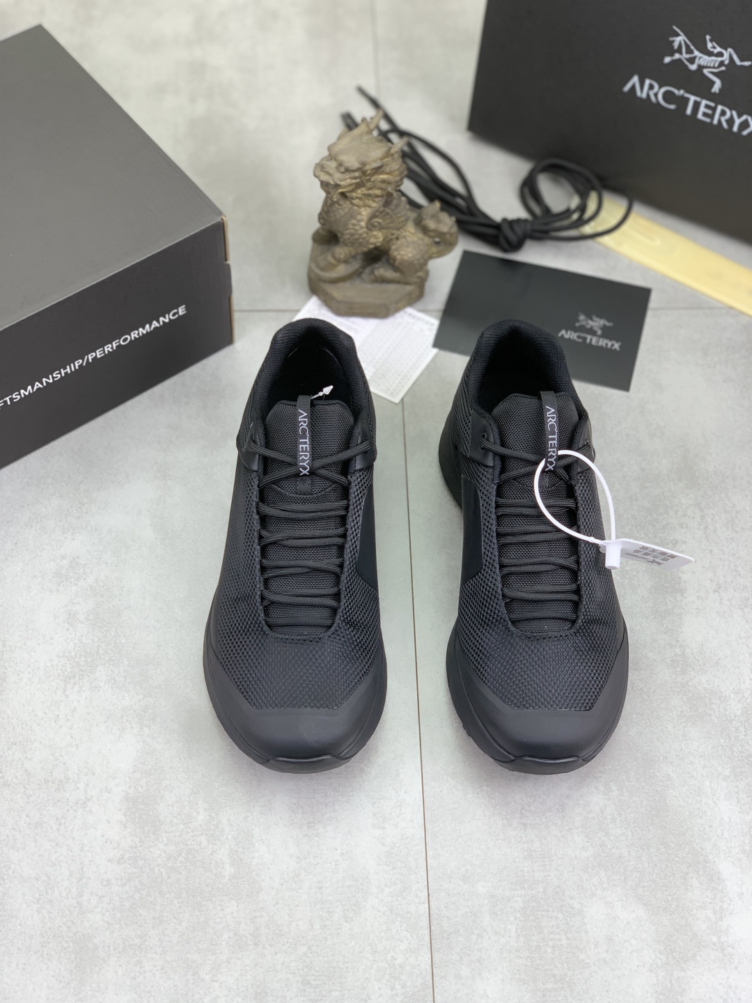Precio de fábrica P330 Precio real El nuevo modelo de zapato del pájaro del principiante es finalmen