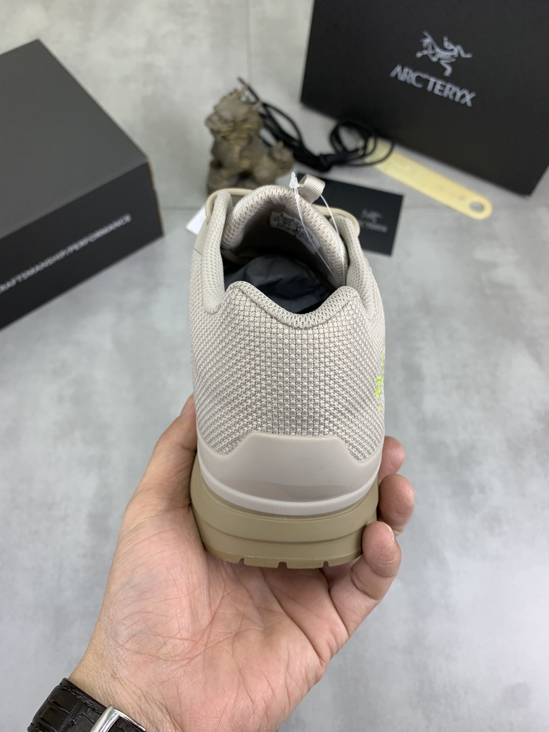Precio de fábrica P330 Precio real El nuevo modelo de zapato del pájaro del principiante es finalmen
