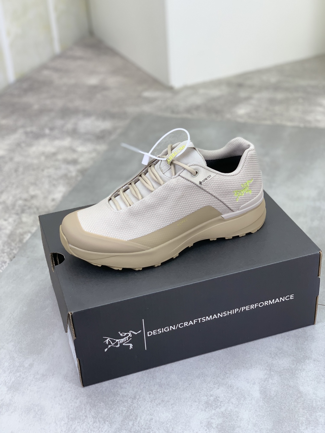 Precio de fábrica P330 Precio real El nuevo modelo de zapato del pájaro del principiante es finalmen