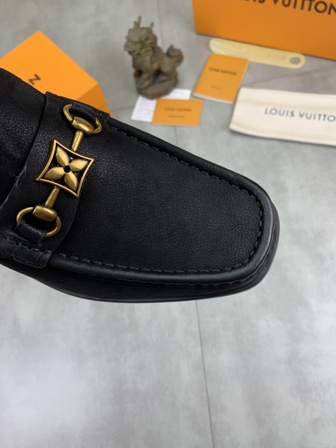 Louis Vuitton Classic Leather Loafers with Signature Buckle - Black 6 cmp i1742485861029 4345 0 4